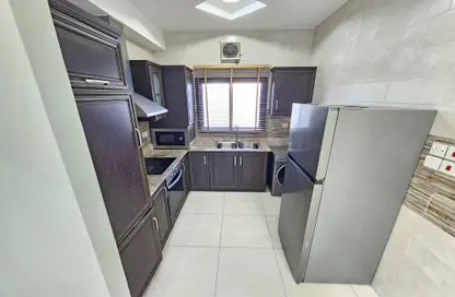 شقة - 3 غرف نوم - 3 حمامات للايجار في سار - المحافظة الشمالية