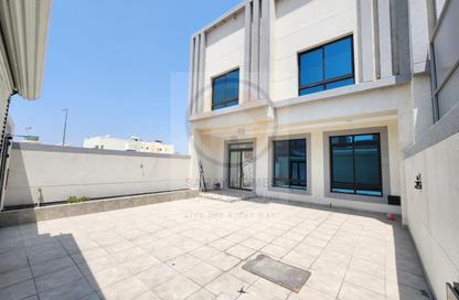Villa - 5 Bedrooms - 6 Bathrooms for sale in Malkiyah - Northern Governorate