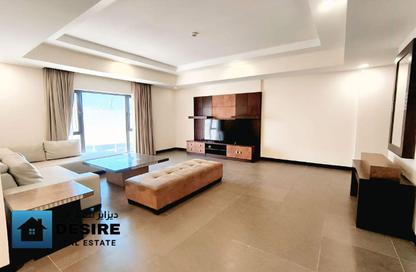 Apartment - 2 Bedrooms - 3 Bathrooms for rent in Al Juffair - Capital Governorate