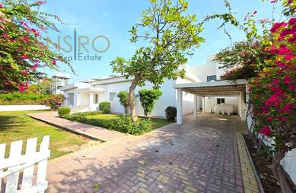 Villa - 5 Bedrooms - 4 Bathrooms for rent in Budaiya - Northern Governorate