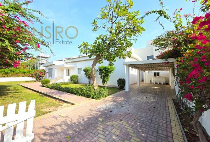 52170259 - Property Image 2