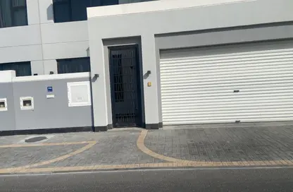 فيلا - 4 غرف نوم - 4 حمامات للايجار في ديار المحرق - المحرق