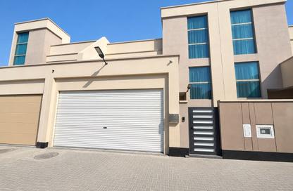 Villa - 4 - 5 for sale in Diyar Al Muharraq - Muharraq Governorate