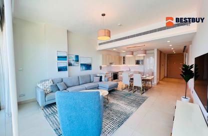Apartment - 2 Bedrooms - 3 Bathrooms for rent in Reef Island - Capital Governorate