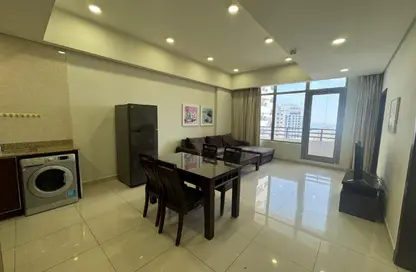 Apartment - 1 Bedroom - 2 Bathrooms for rent in Al Juffair - Capital Governorate