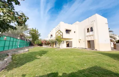 Villa - 5 Bedrooms - 5 Bathrooms for rent in Janabiya - Northern Governorate