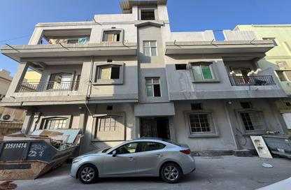 عمارة بالكامل - 8 غرف نوم - 5 حمامات للبيع في توبلي - المحافظة الوسطى