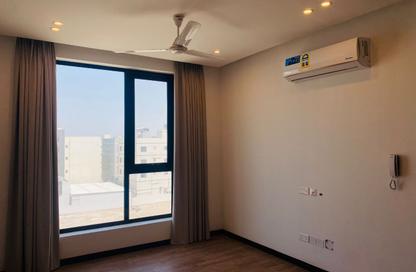 Apartment - 1 Bedroom - 1 Bathroom for rent in Tubli - Central Governorate Apartment - 1 Bedroom - 1 Bathroom for rent in Tubli - Central Governorate