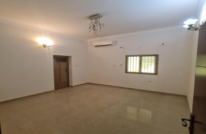 Apartment - 3 Bedrooms - 3 Bathrooms for rent in Jid Ali - Central Governorate