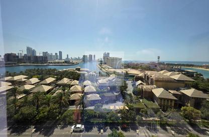 Apartment - 2 Bedrooms - 3 Bathrooms for rent in Reef Island - Capital Governorate Apartment - 2 Bedrooms - 3 Bathrooms for rent in Reef Island - Capital Governorate