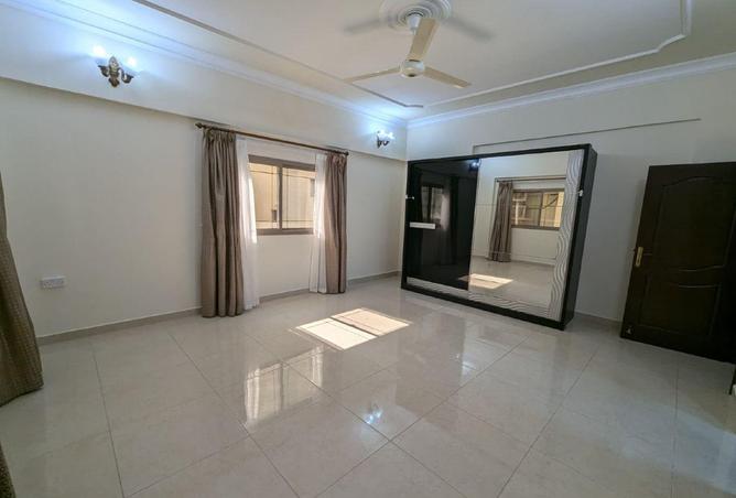 53404362 - صورة العقار 2
