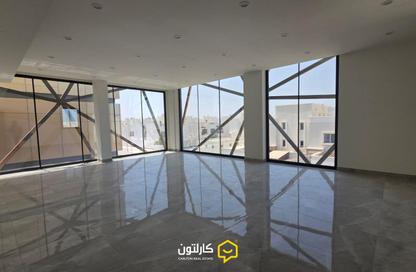 عمارة بالكامل - استوديو - 7+ للبيع في ديرة العيون - ديار المحرق - المحرق
