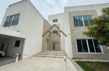 Villa - 5 Bedrooms - 6 Bathrooms for rent in Amwaj Islands - Muharraq Governorate