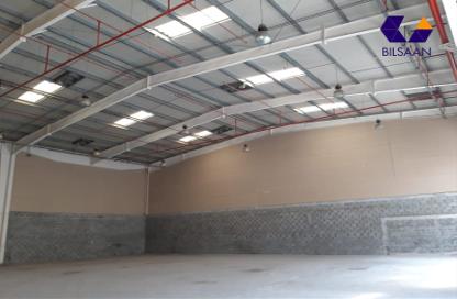 Warehouse - Studio - 4 Bathrooms for rent in Hidd - Muharraq Governorate