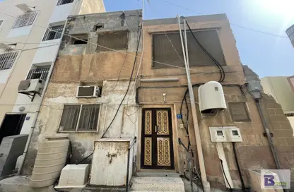 Townhouse - 7+ Bedrooms - 4 Bathrooms for sale in Manama Downtown - Manama - Capital Governorate