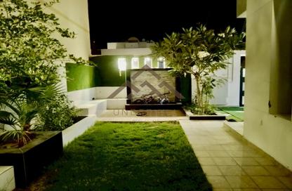 Villa - 4 Bedrooms - 6 Bathrooms for sale in Shahrakan - Northern Governorate