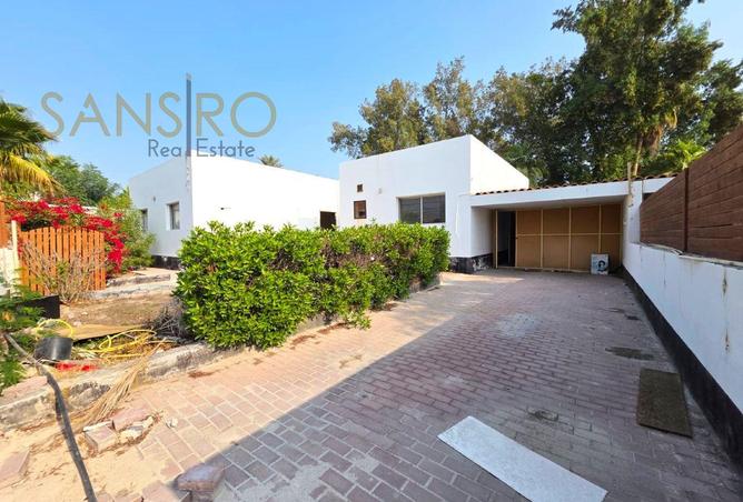 51878504 - Property Image 2