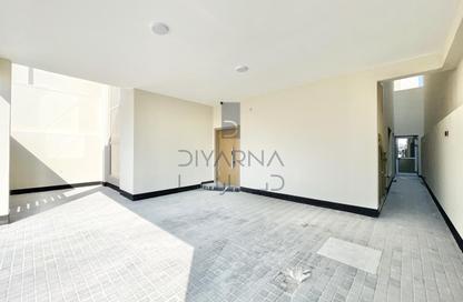 Villa - 4 - 5 for rent in Al Sidra - Diyar Al Muharraq - Muharraq Governorate