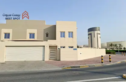 Villa - 3 Bedrooms - 4 Bathrooms for sale in Northern City (Madinat Salman) - Northern Governorate