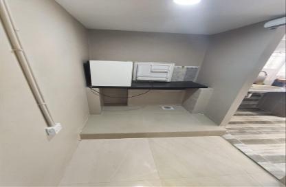 Apartment - Studio - 1 Bathroom for rent in Galali - Muharraq Governorate