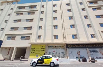 Shop - Studio - 2 Bathrooms for rent in Northern City (Madinat Salman) - Northern Governorate