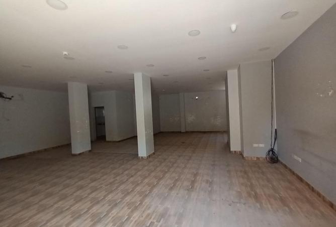 999674 - Property Image 2