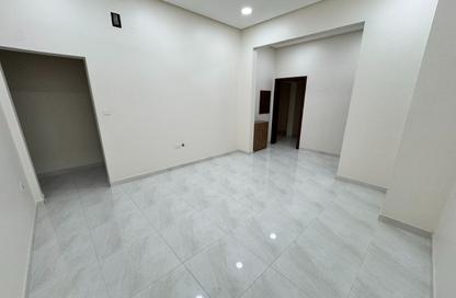 Apartment - 3 - 2 for rent in Tubli - Central Governorate