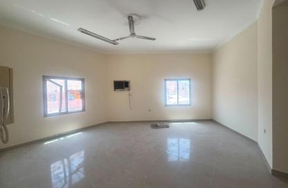 Apartment - 2 Bedrooms - 2 Bathrooms for rent in Tubli - Central Governorate