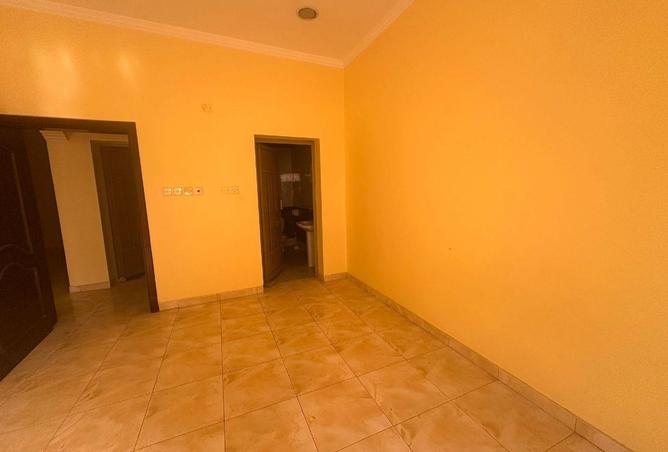990100 - Property Image 3