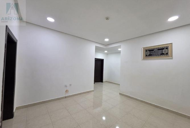 54801607 - Property Image 3