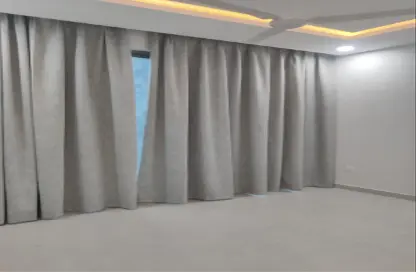 شقة - غرفة نوم - 1 حمام للايجار في قلالي - المحرق