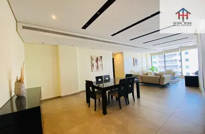 Apartment - 2 Bedrooms - 2 Bathrooms for rent in Sanabis - Manama - Capital Governorate