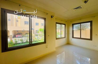 Villa - 4 Bedrooms - 4 Bathrooms for rent in Janabiya - Northern Governorate