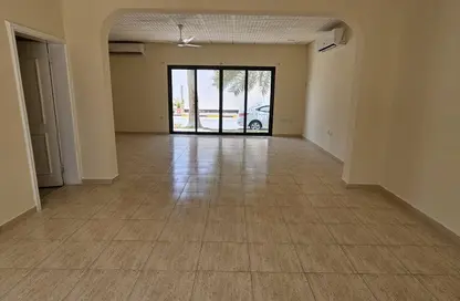 Villa - 3 Bedrooms - 2 Bathrooms for rent in Jurdab - Central Governorate