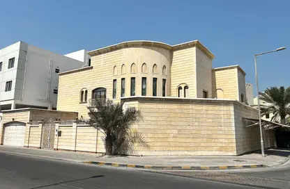 Villa - 6 Bedrooms - 7 Bathrooms for sale in Busaiteen - Muharraq Governorate Villa - 6 Bedrooms - 7 Bathrooms for sale in Busaiteen - Muharraq Governorate