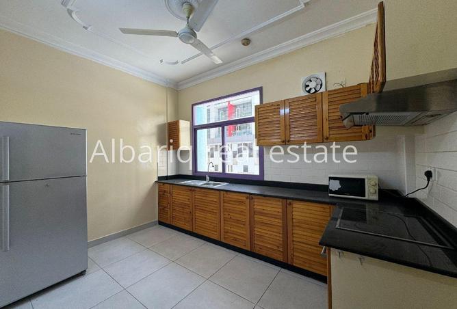990671 - Property Image 2