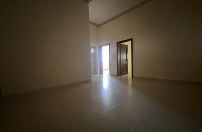 Office Space - Studio - 2 Bathrooms for rent in A'Ali - Central Governorate