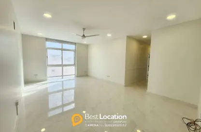 Apartment - 3 Bedrooms - 2 Bathrooms for sale in Sanad - Central Governorate