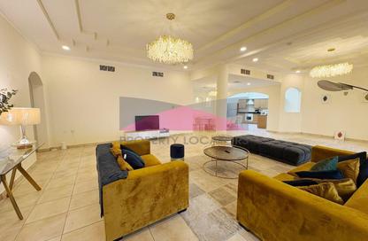 Apartment - 4 Bedrooms - 4 Bathrooms for rent in Al Juffair - Capital Governorate