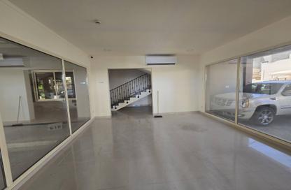 Apartment - 2 Bedrooms - 2 Bathrooms for rent in Jid Ali - Central Governorate