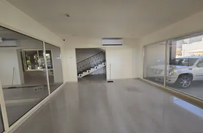 Apartment - 2 Bedrooms - 2 Bathrooms for rent in Jid Ali - Central Governorate