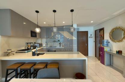 Apartment - 2 Bedrooms - 3 Bathrooms for rent in Canal View - Dilmunia Island - Muharraq Governorate