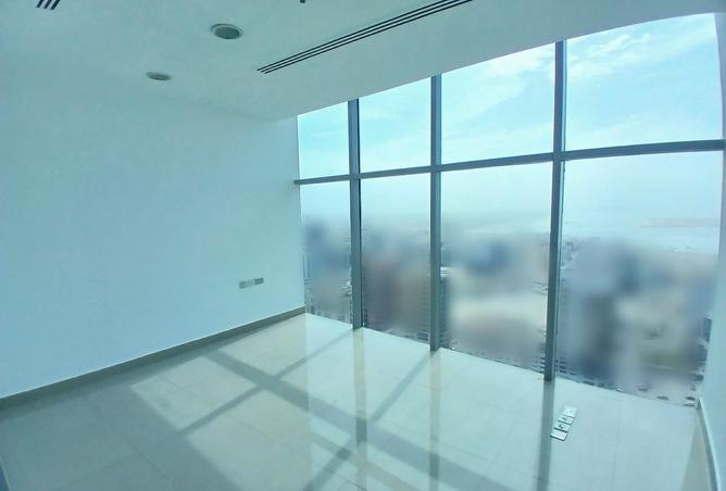 985853 - Property Image 2