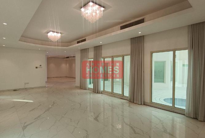 53215212 - Property Image 2