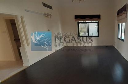 Apartment - 2 Bedrooms - 2 Bathrooms for rent in Mahooz - Manama - Capital Governorate