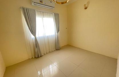 Apartment - 2 Bedrooms - 2 Bathrooms for rent in Mahooz - Manama - Capital Governorate