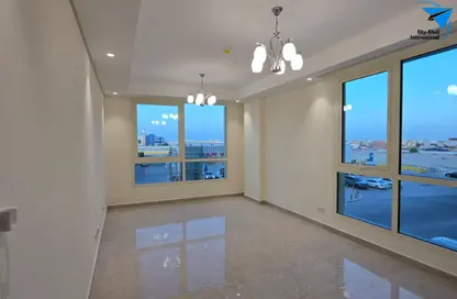 Apartment - 2 Bedrooms - 2 Bathrooms for rent in Sanad - Central Governorate