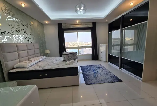 998649 - Property Image 2