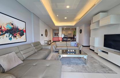 Apartment - 3 Bedrooms - 4 Bathrooms for rent in Reef Island - Capital Governorate
