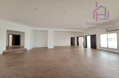 Villa - 4 Bedrooms - 3 Bathrooms for rent in Janabiya - Northern Governorate
